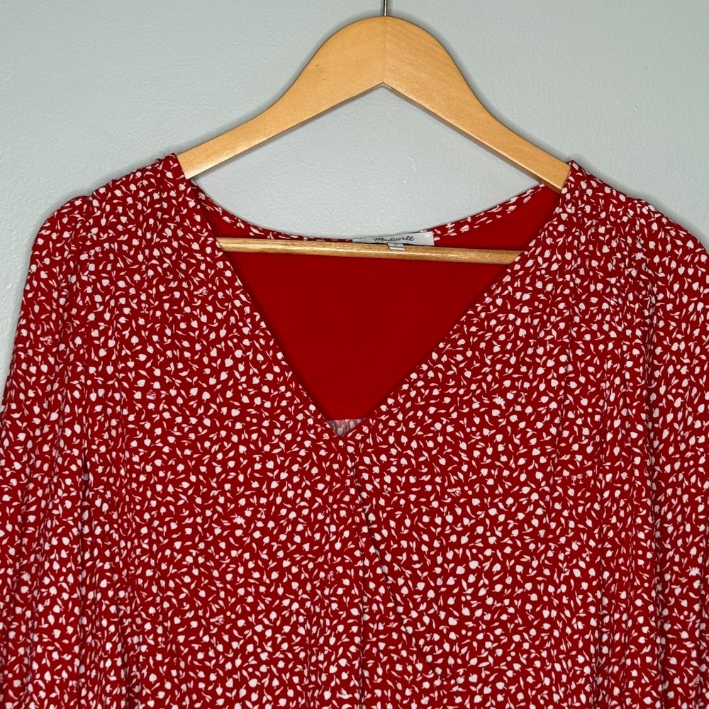 Madewell Red White Ditsy Floral Faux Wrap Blouse M Long Sleeve VNeck Button Cuff - Picture 3 of 10